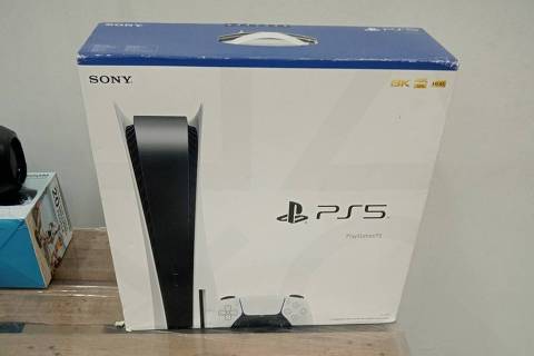 Um dos dois Playstation 5 leiloados a R$ 1.706 no lote 39